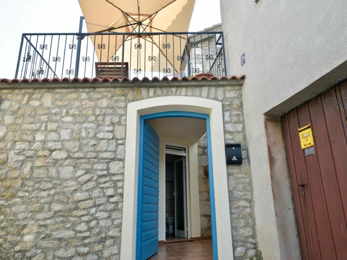 Holiday Home Mali Dvori By Interhome Дікло Екстер'єр фото