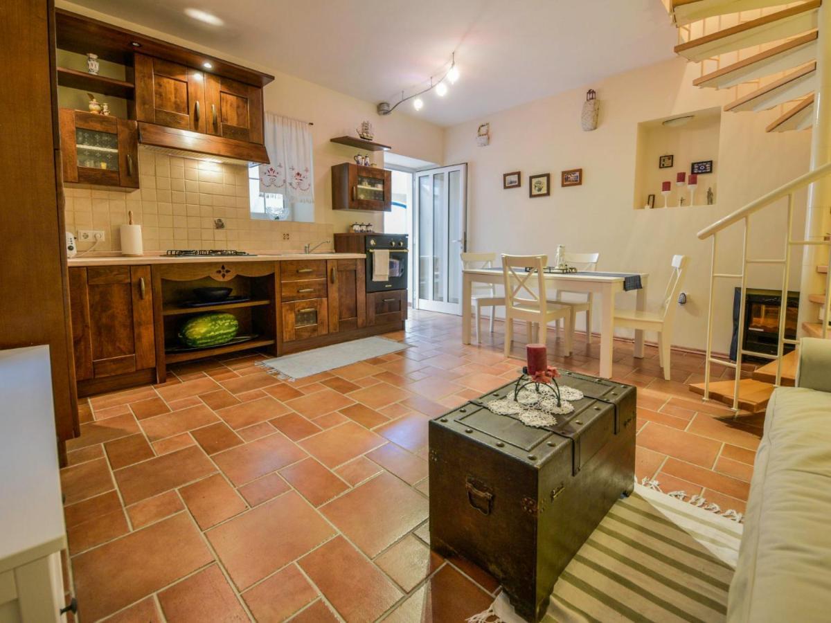 Holiday Home Mali Dvori By Interhome Дікло Екстер'єр фото