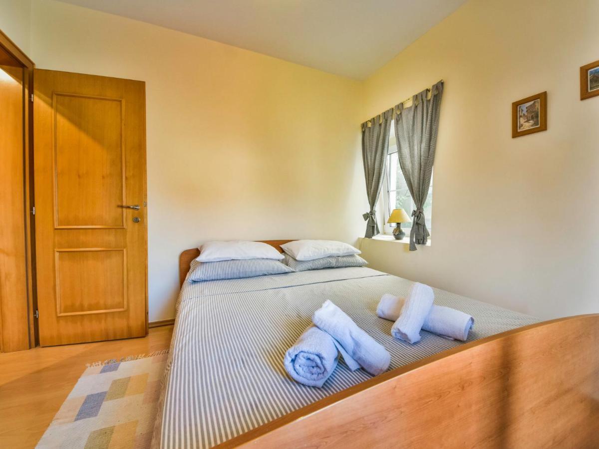 Holiday Home Mali Dvori By Interhome Дікло Екстер'єр фото